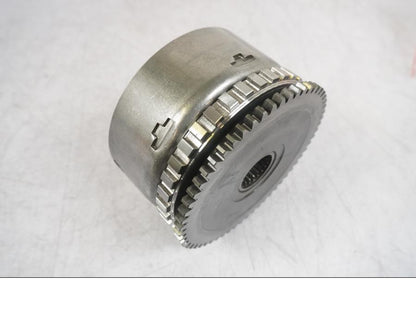 Höger sida på Startkopplingsdrev från en KTM 125 Duke -2017 motorcykel.