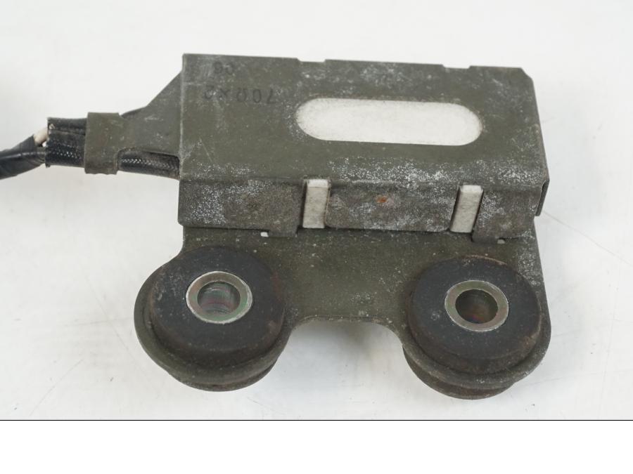 Baksidan på Relä från en Suzuki GSX-R 750 -2001 motorcykel.