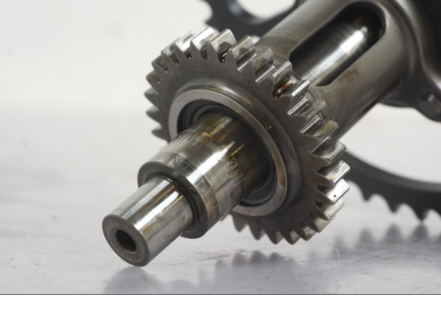 Baksidan på Kamaxel från en BMW R 1200 GS -2018 motorcykel.