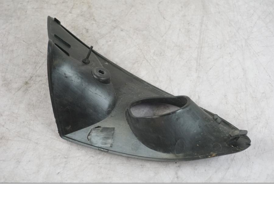 Vänster sida på Luftintag från en BMW K 1600 GTL -2015 motorcykel.