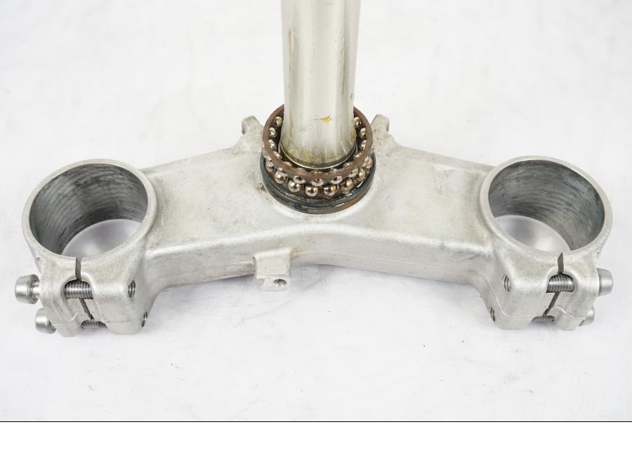 Baksidan på Gaffelkrona från en Kawasaki ZX-6R -2011 motorcykel.