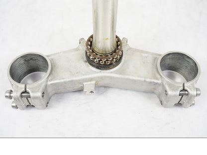 Baksidan på Gaffelkrona från en Kawasaki ZX-6R -2011 motorcykel.