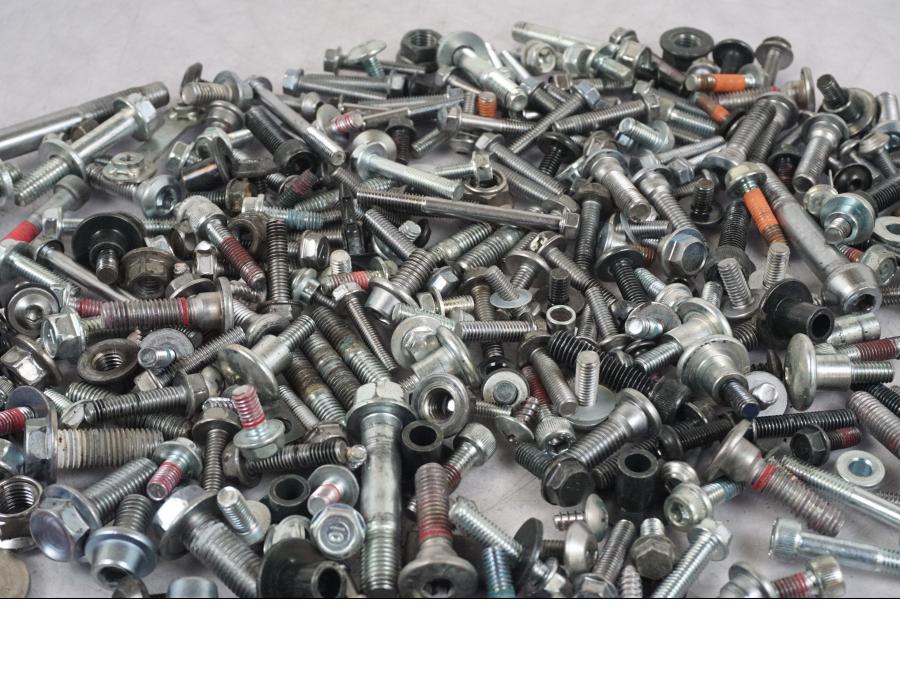 Extrabild4 på Skruv / Mutter etc från en Kawasaki Z 900 -2019 motorcykel.