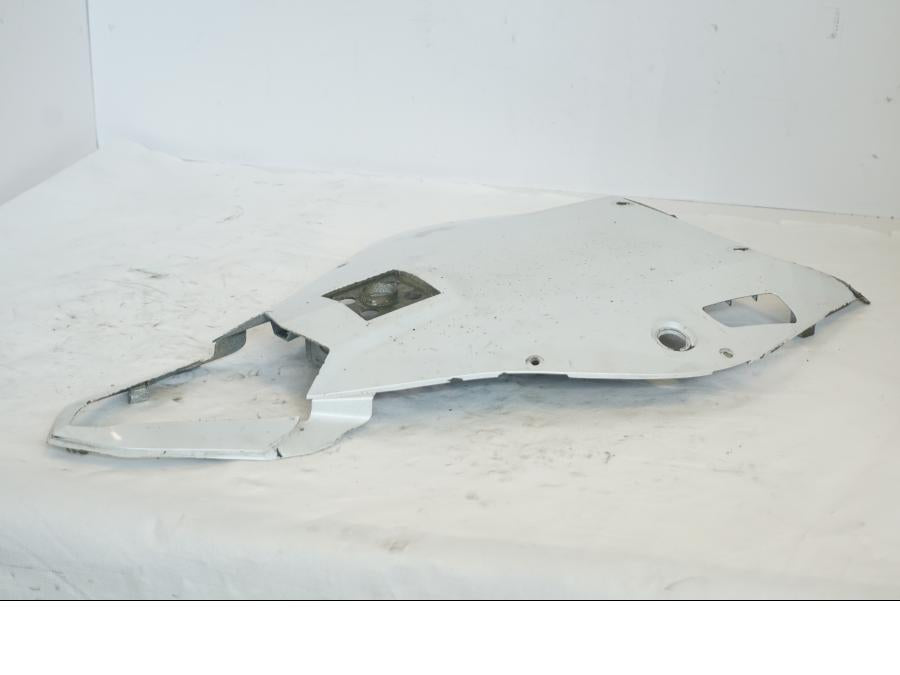 Vänster sida på Undertail från en Yamaha YZF R6 -2006 motorcykel.