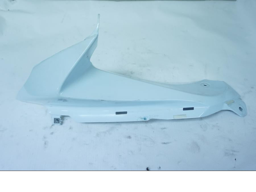 Framsidan på Toppkåpa från en Suzuki GSX-R 750 -2009 motorcykel.