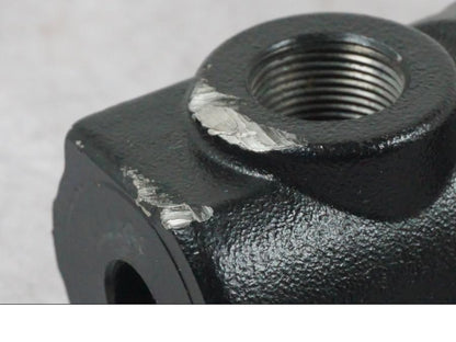 Höger sida på Gaffelben från en BMW F 800 R -2010 motorcykel.