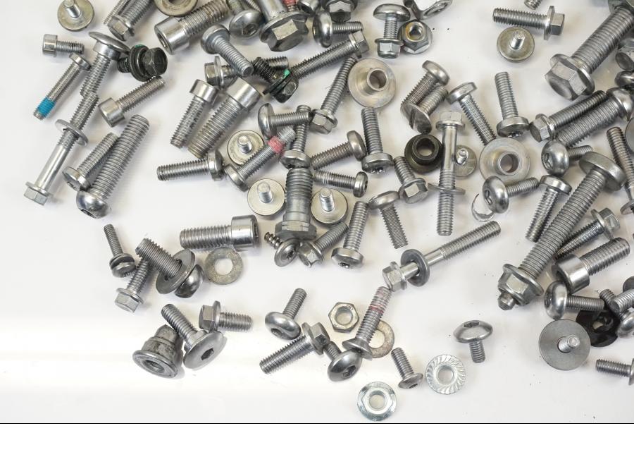 Extrabild1 på Skruv / Mutter etc från en Triumph Trident -2021 motorcykel.