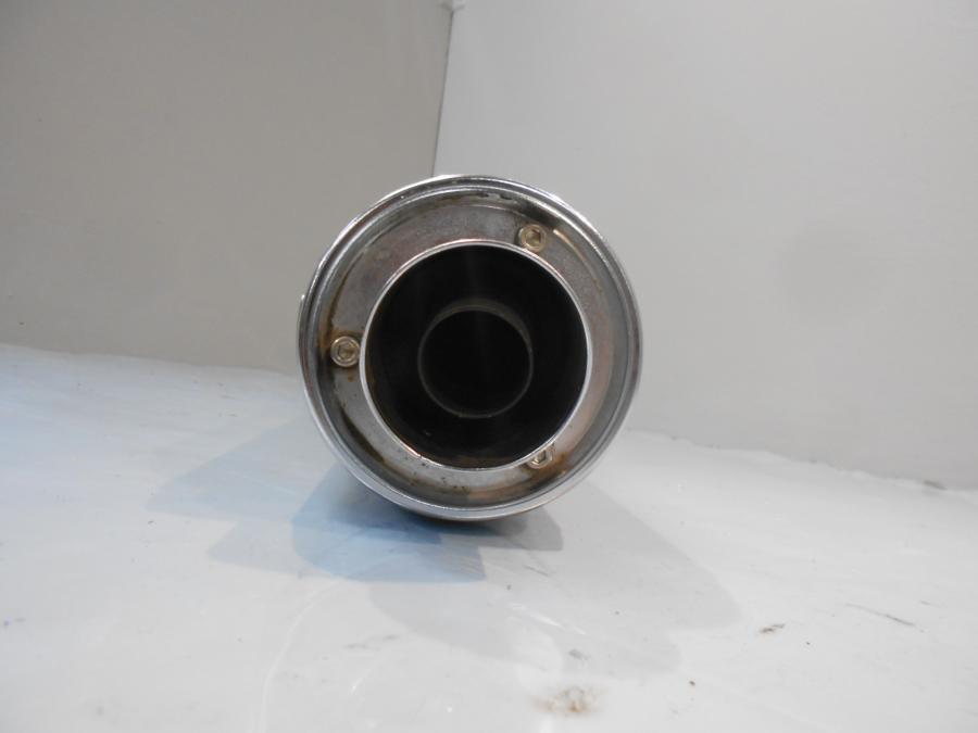 Höger sida på Ljuddämpare från en Yamaha TRX 850 -1996 motorcykel.