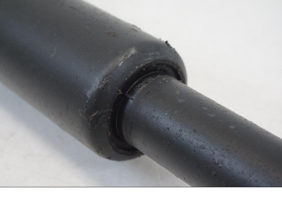 Vänster sida på Kardanaxel från en BMW R 1250 GS -2019 motorcykel.