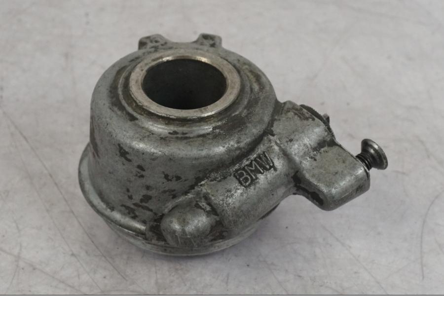 Höger sida på Hastighetsdrivning från en BMW R 1100 GS -1998 motorcykel.