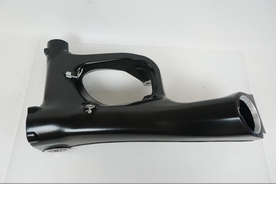 Baksidan på Sving från en BMW R 1250 GS -2023 motorcykel.