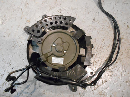 Baksidan på Vattenkylfläkt från en Kawasaki VN 1500 -1996 motorcykel.