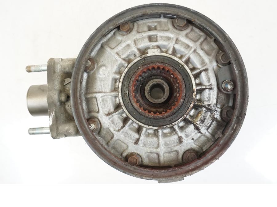 Extrabild4 på Slutväxel från en Honda ST 1300 -2002 motorcykel.