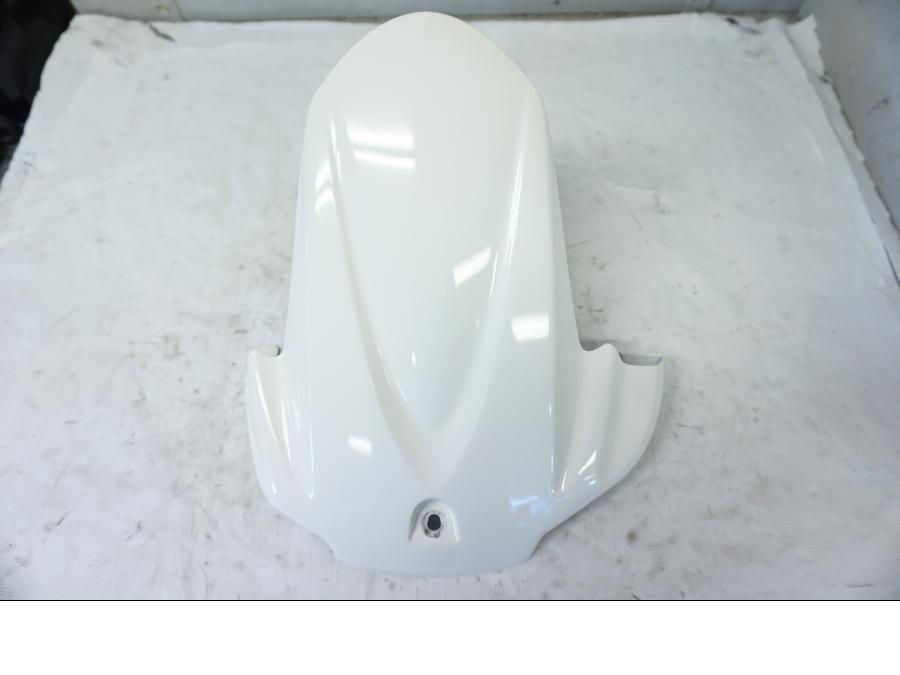 Baksidan på Svingskärm från en Suzuki GSX-R 1000 -2009 motorcykel.