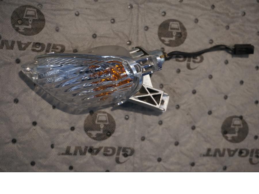 Framsidan på Blinkers från en Suzuki GSX-R 1000 -2008 motorcykel.