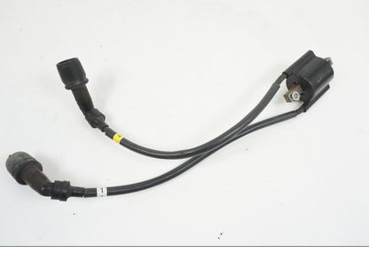 Framsidan på Tändspole från en Yamaha XJR 1300 -2007 motorcykel.