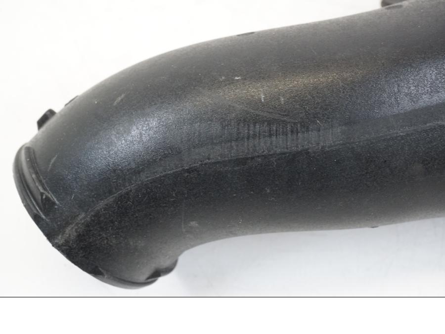 Vänster sida på Luftrör från en BMW K 1200 LT -2004 motorcykel.