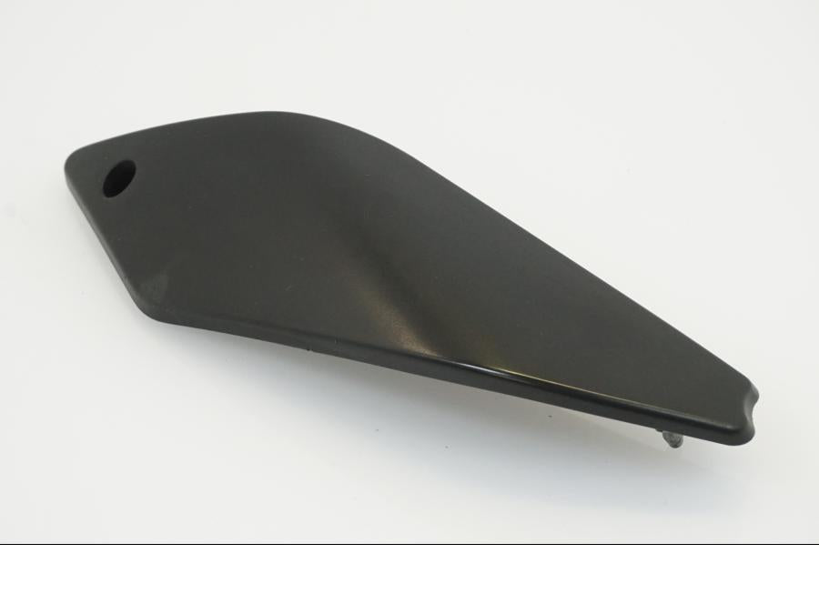 Baksidan på Sidkåpa från en KTM 690 Duke -2012 motorcykel.