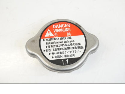 Framsidan på Vattenkyllock från en Yamaha YZF 1000 R1 -2009 motorcykel.