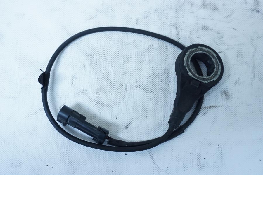 Baksidan på ABS givare från en H-D Street Glide FLHX -2009 motorcykel.