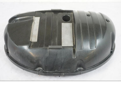 Höger sida på Luftburk från en Suzuki GSX-S 1000 -2017 motorcykel.