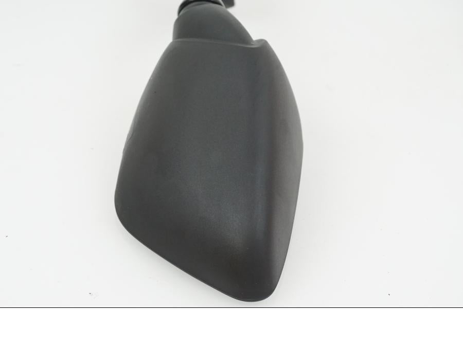 Vänster sida på Backspegel från en Yamaha YZF-R7 -2022 motorcykel.