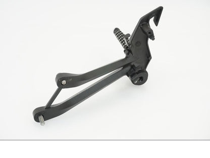 Höger sida på Fotpinne från en Kawasaki Z 1000 -2014 motorcykel.