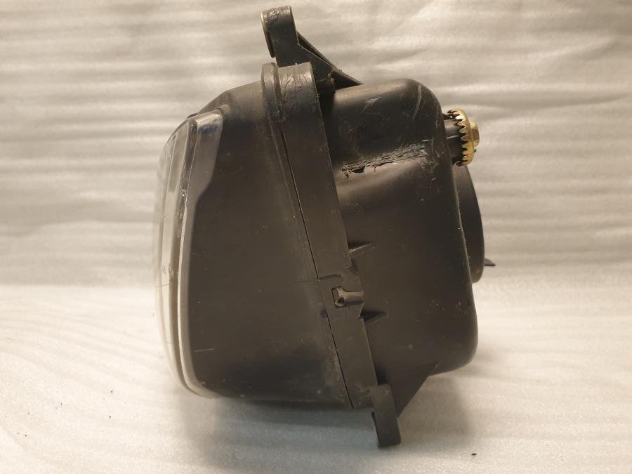 Baksidan på Strålkastare från en Honda VTR 1000 F -1997 motorcykel.