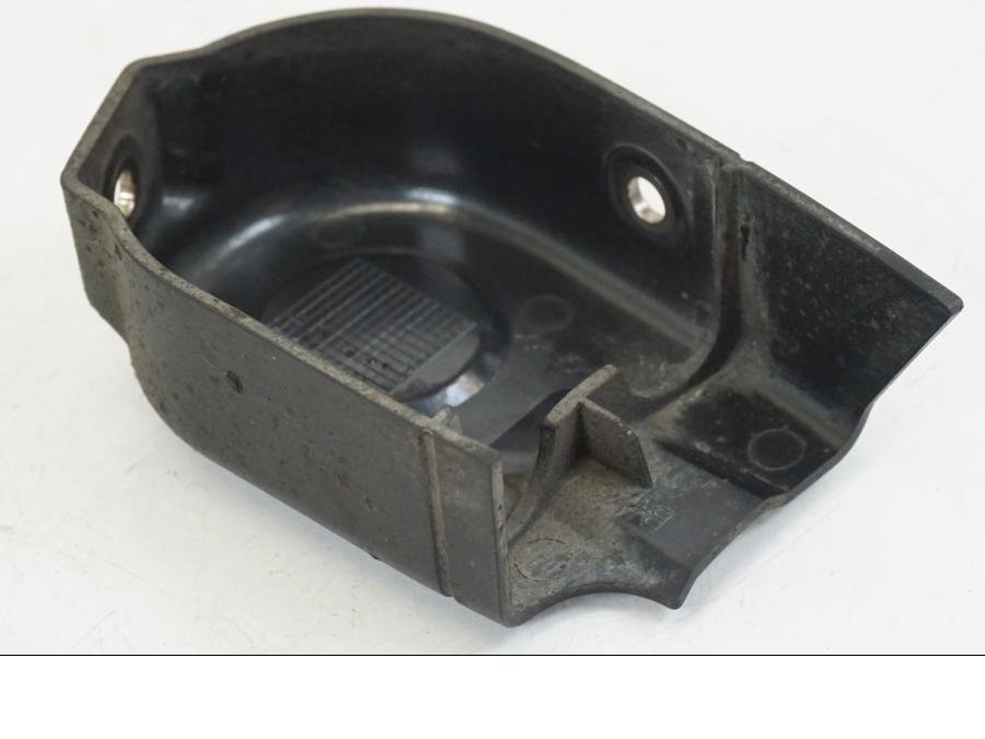 Snett nerifrån på Plast från en BMW R 1250 GS -2019 motorcykel.