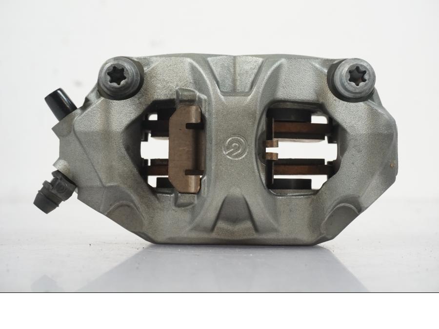 Snett uppifrån på Bromsok från en KTM 1290 Super Duke R -2022 motorcykel.