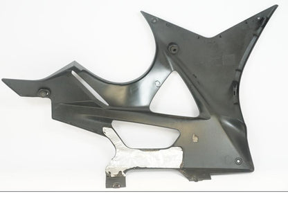 Snett uppifrån på Magkåpa från en BMW S 1000 RR -2011 motorcykel.