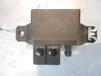 Höger sida på Startrelä från en BMW R 1200 RS -2016 motorcykel.