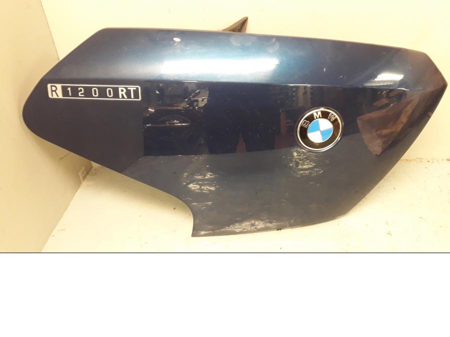 Framsidan på Sidkåpa från en BMW R 1200 RT -2013 motorcykel.