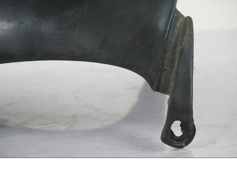 Vänster sida på Svingskärm från en Aprilia RS 125 -2000 motorcykel.