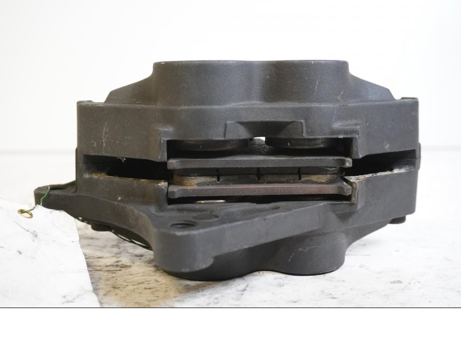 Höger sida på Bromsok från en Triumph Sprint ST -2007 motorcykel.