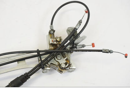 Extrabild1 på Sadellåsmekanism från en Honda NT 700 -2008 motorcykel.