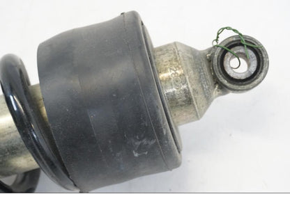 Vänster sida på Stötdämpare från en Honda CB 600 F -2008 motorcykel.