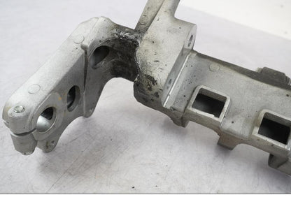 Snett uppifrån på Ramdel från en Honda VFR 800 -2005 motorcykel.