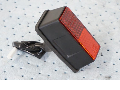 Vänster sida på Skyltbelysning från en Suzuki GSX 1300 BK -2008 motorcykel.