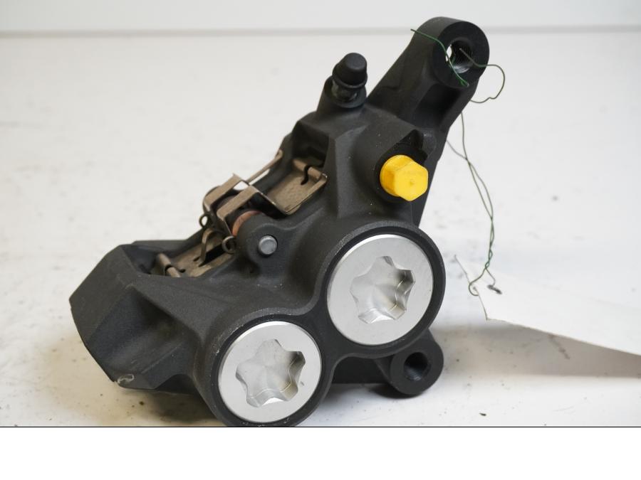 Framsidan på Bromsok från en Yamaha MT-07 Tracer -2016 motorcykel.