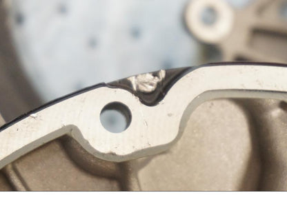 Snett nerifrån på Växellåda från en BMW R 1250 GS -2019 motorcykel.