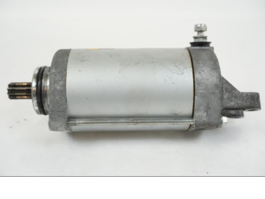 Baksidan på Startmotor från en KTM 990 SM -2009 motorcykel.