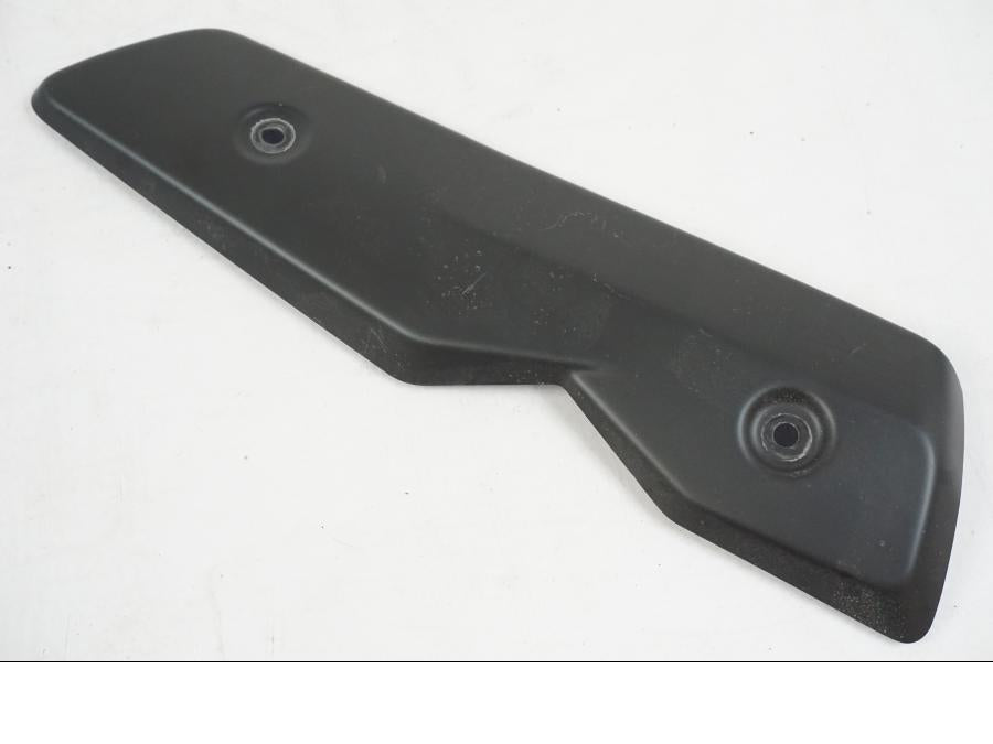 Framsidan på Värmeskydd från en KTM 1290 Super Duke R EVO -2023 motorcykel.