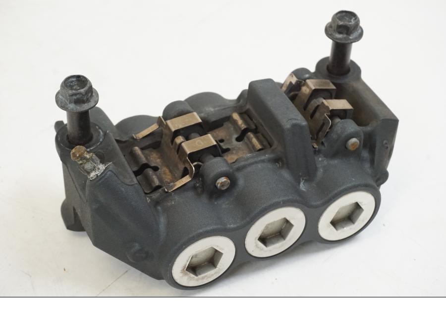 Framsidan på Bromsok från en Yamaha YZF 1000 R1 -2009 motorcykel.