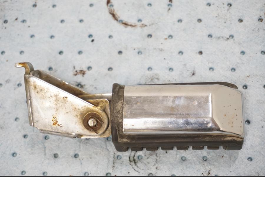 Baksidan på Fotpinne från en Honda GL 1200 -1987 motorcykel.