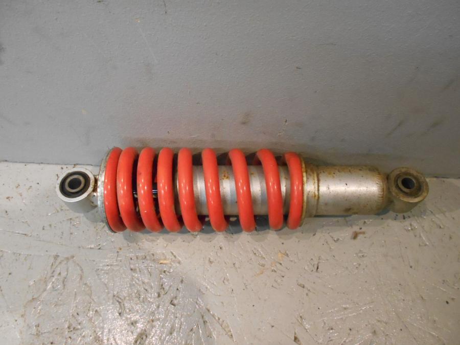 Framsidan på Stötdämpare från en Honda CBR 125 R -2007 motorcykel.