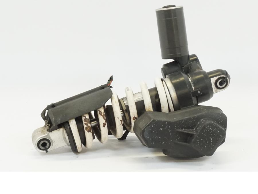 Framsidan på Stötdämpare ESA från en BMW K 1200 S -2006 motorcykel.