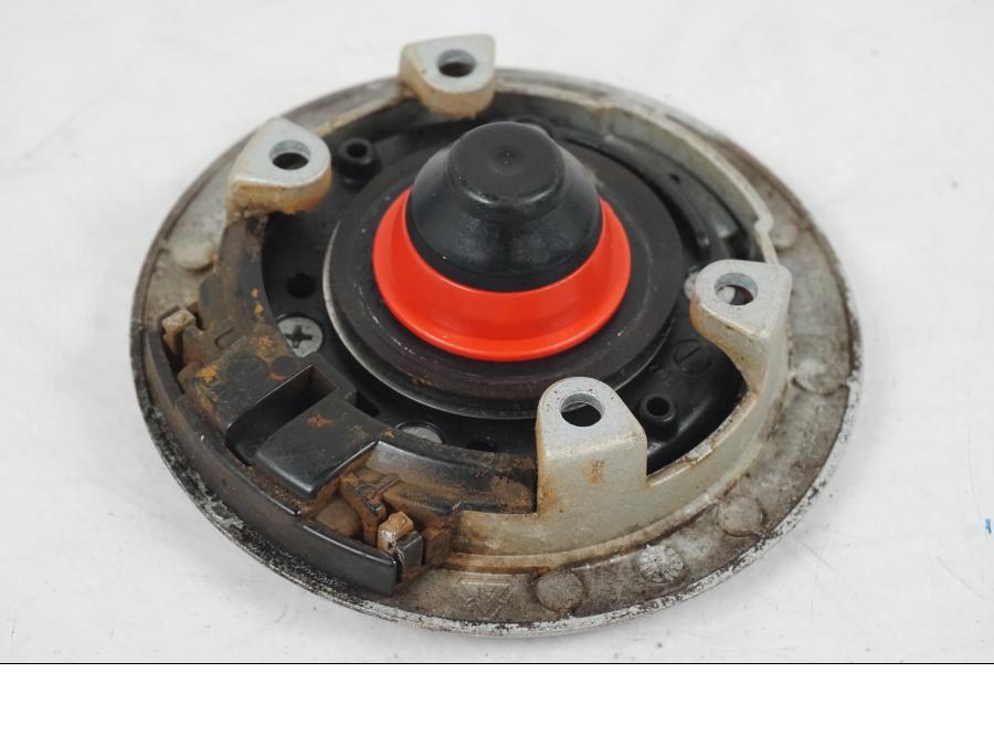 Extrabild4 på <p>Låssats från BMW R 1200 R 2007.</p>

<p>Tändningslås, antenn, tanklock, sadellås och 1st nyckel.</p> motorcykel.