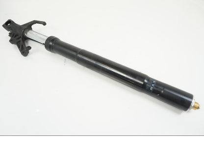 Baksidan på Gaffelben från en Yamaha YZF 1000 R1 -2002 motorcykel.