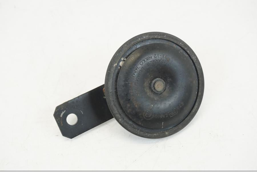 Framsidan på Signalhorn / Tuta från en Triumph TT 600 -2002 motorcykel.